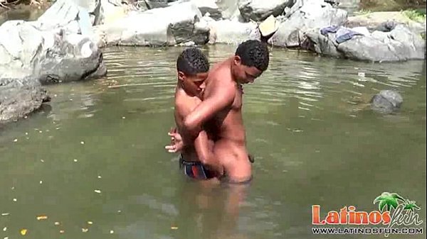 X videos gay hot safados transando na cachoeira